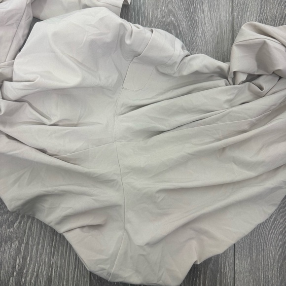 Athleta Brooklyn Ankle Pants Beige Size 4 Travel Stretch Pull On - Picture 16 of 16